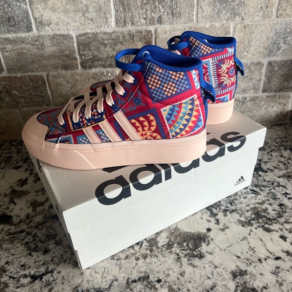 Adidas Bravada 2.0 Platform Mid Lifestyle Shoes - Picture 1 of 6